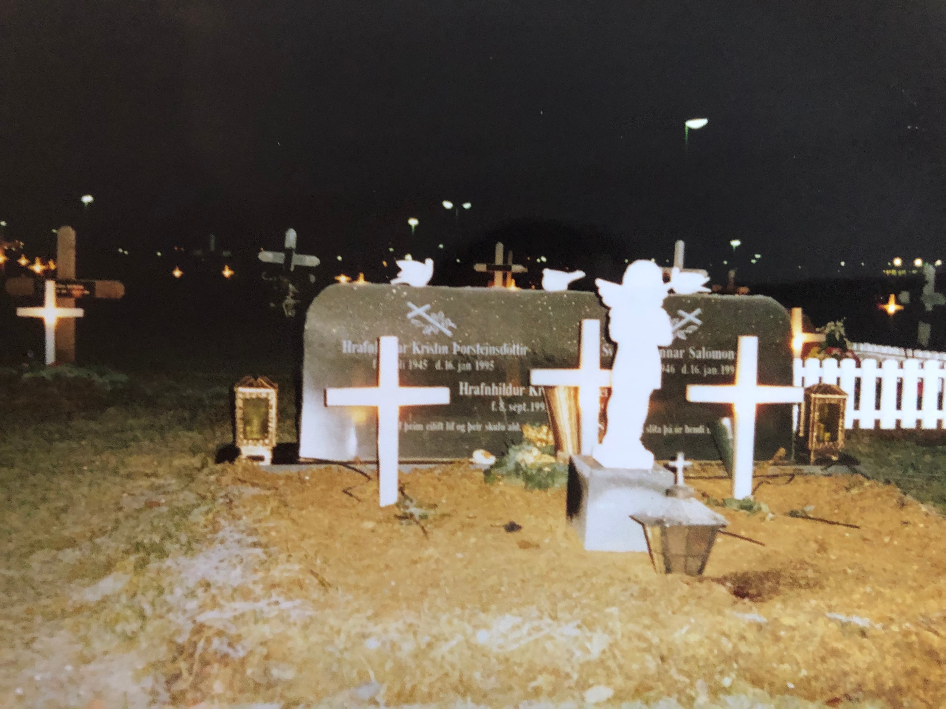 Jólalýsing í Gufuneskirkjugarði 2